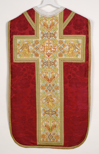 Chasuble (ornement rouge).