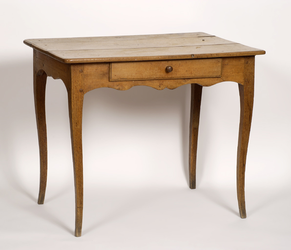 Deuxième table.