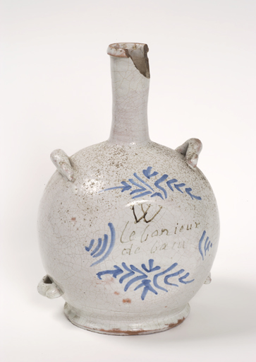 Première gourde. - © Inventaire général, ADAGP