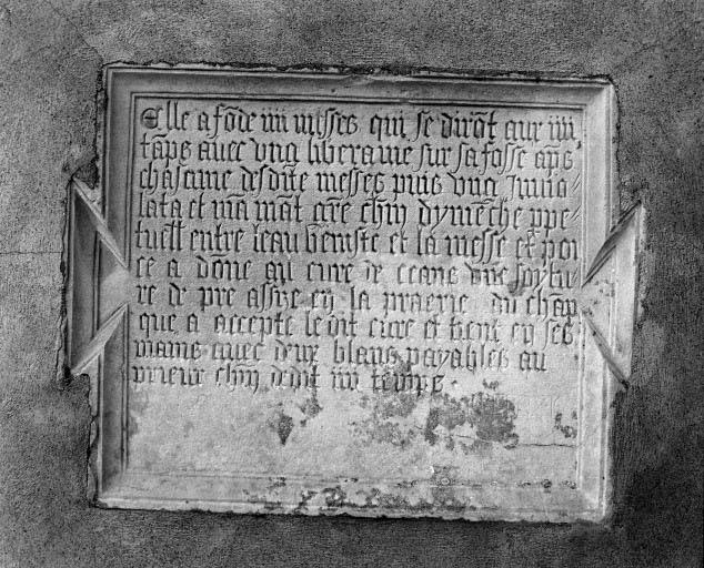 Plaque commémorative de fondation de messes