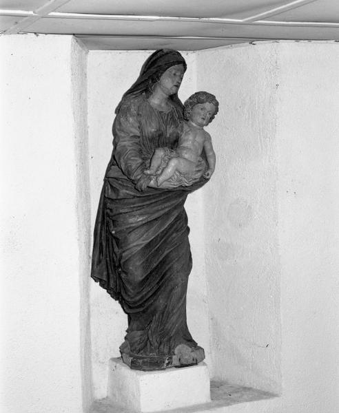 Statue : Vierge à l'Enfant