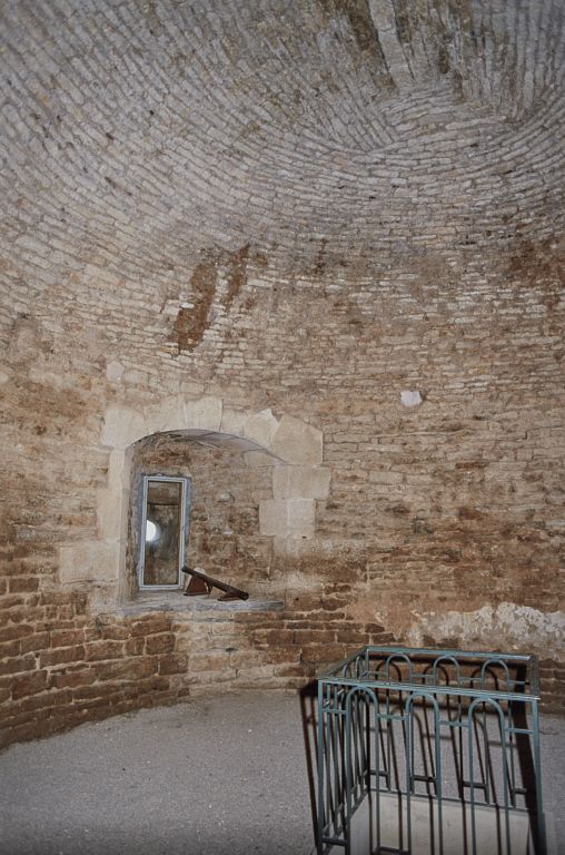 Tour sud, partie couverte en cul-de-four.