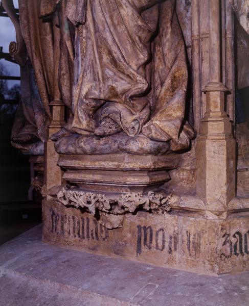 Console et inscription peinte de Jérémie.