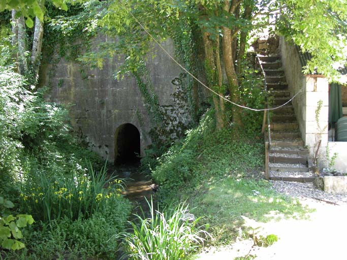 Vue du canal déversoir.