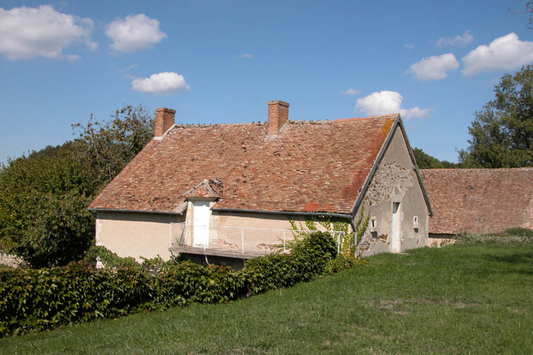 Logements d'ouvriers par les trois quarts.