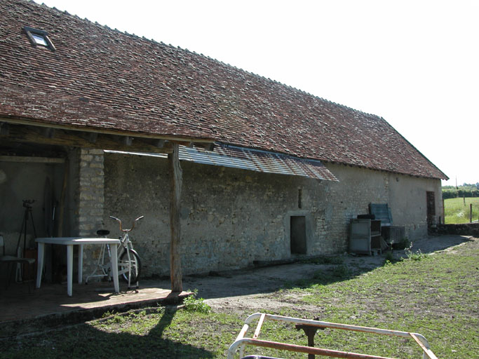 Vue par l'arrière du logement d'ouvriers.