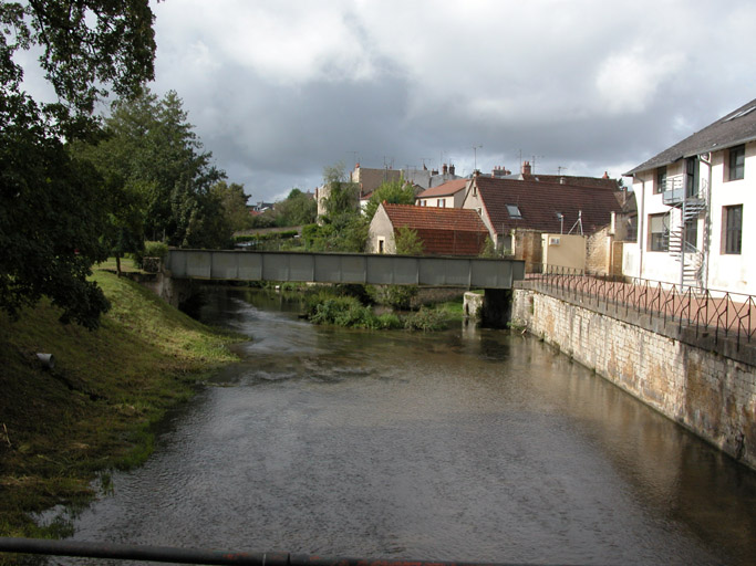 Vue du bief des bâtiments de la Fonderie de Canons.