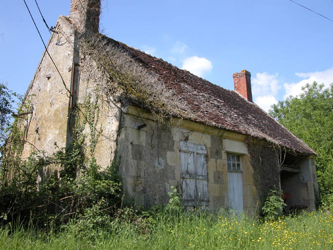 Ruines d'un logement.