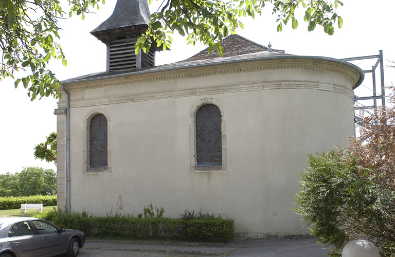 Façade sud et chevet de la chapelle.