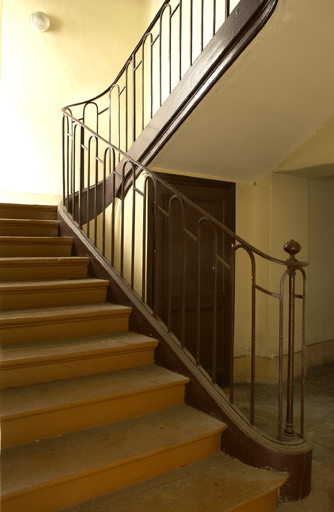 Escalier de l'ancien vestibule.