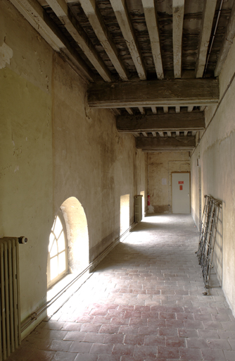 Etage de comble de l'aile gauche, vue d'ensemble.