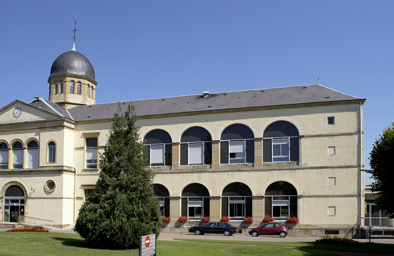 Façade antérieure, vue d'ensemble de la partie droite.