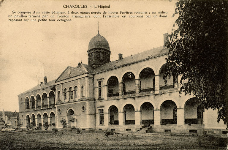 Vue d'ensemble de la façade antérieure, carte postale ancienne.