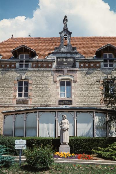 Façade antérieure, pavillon Prieur Petitjean.