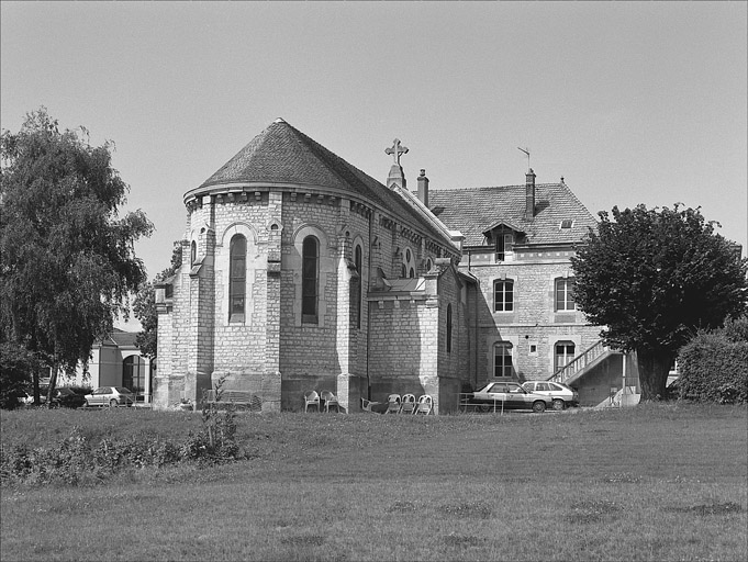 Chapelle, le chevet vue oblique.