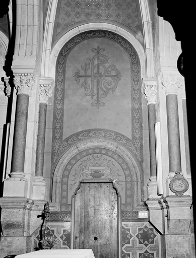 Chapelle, mur du Transept droit.