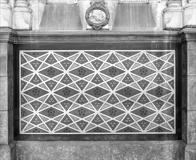 Chapelle, détail de peinture murale bas-côté droit.