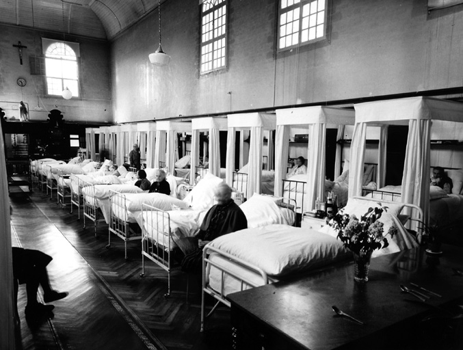 Salle des femmes, en activité.