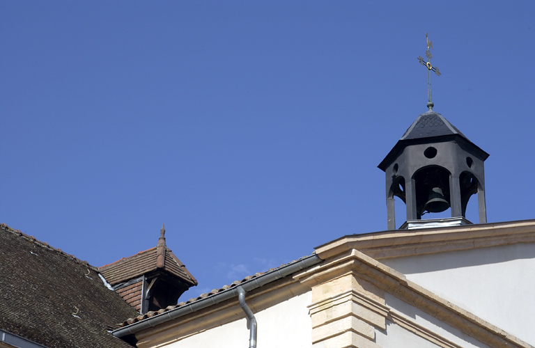 Détail du clocheton de la chapelle.