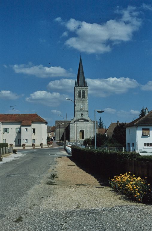 Façade, vue d'ensemble.