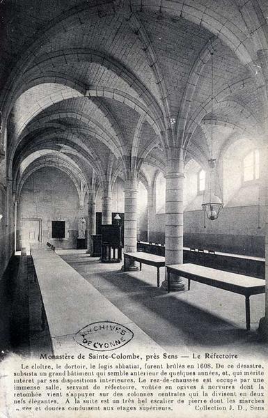 Salle gothique, réfectoire de l'ancien monastère. Carte postale du début du 20e siècle.