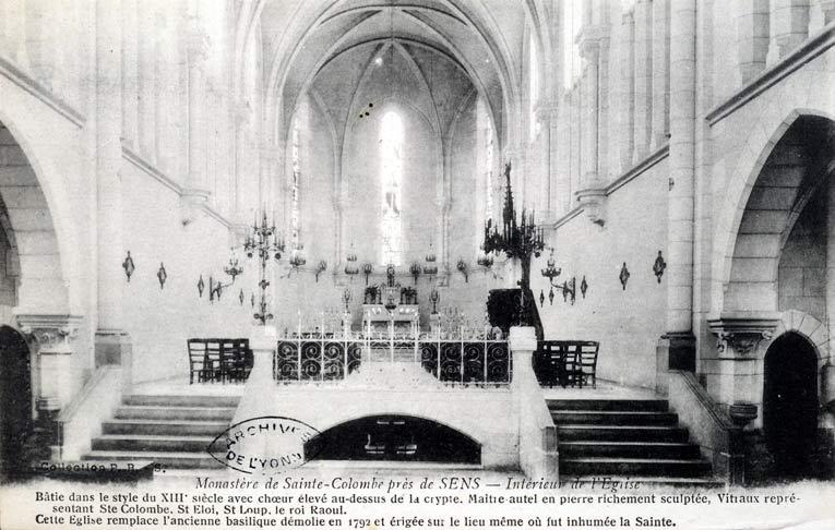 Nouvelle chapelle de l'abbaye. Vue intérieure. Carte postale du début du 20e siècle.