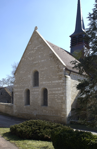 Ancienne église abbatiale, devenue paroissiale : mur pignon du bras nord du transept.