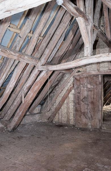 Corps de bâtiment principal : charpente (au-dessus de l'ancienne salle des femmes).