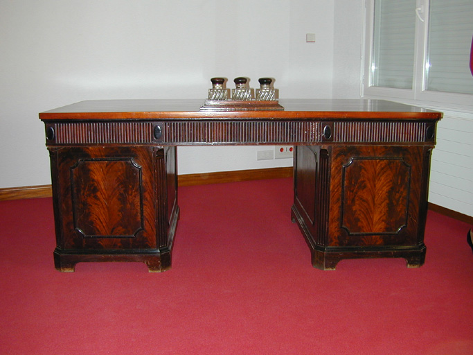 Bureau type ministre