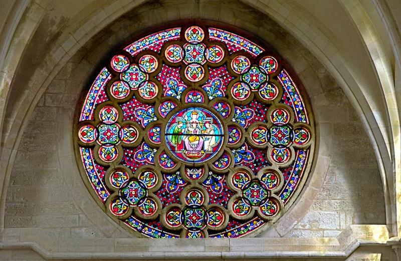 Vierge à l'Enfant assise entre saint Seine et saint Jean de Réôme (rose, baie 0).