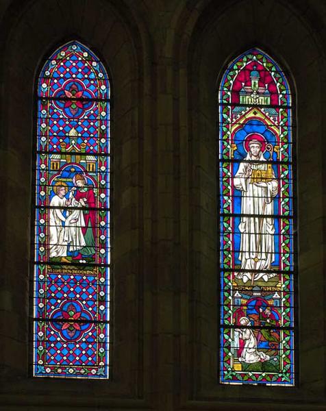 Martyre de saint Gilles (baie 9) et saint Seine en pied au-dessus de la scène de la visite de son père (baie 11).