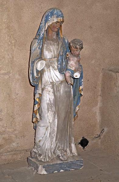 Statue : Vierge à l'Enfant.