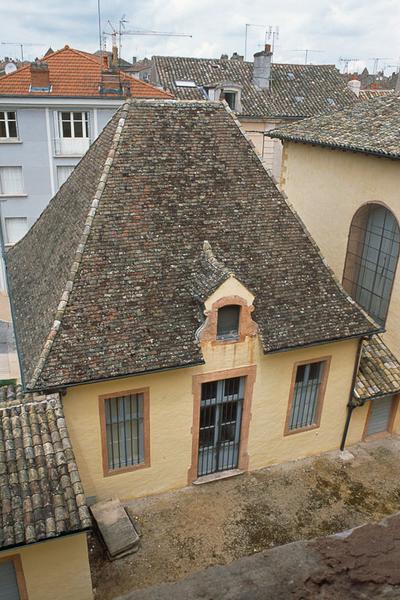 Bâtiment de l'ancienne maternité.