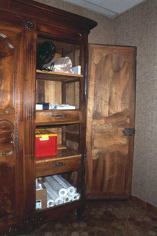 Armoire (N°2)