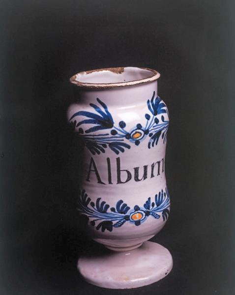 Pot à pharmacie : pot-canon (N°2)