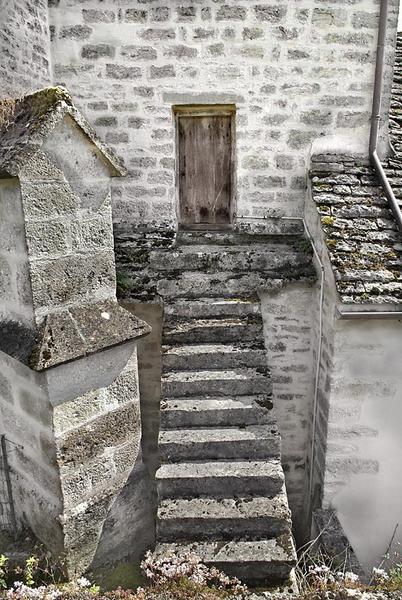 Escalier d'accès au clocher.