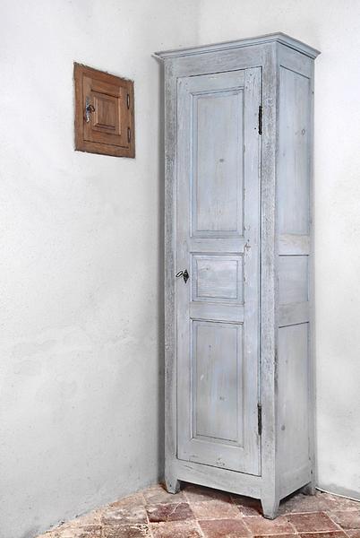 Armoire bonnetière