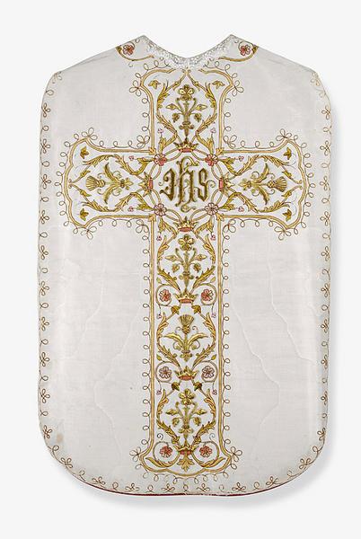 Vue d'ensemble de la chasuble.