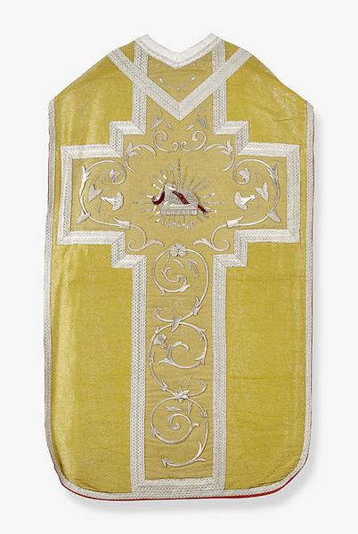 Ornement doré (chasuble, étole, manipule, voile de calice, bourse de corporal)