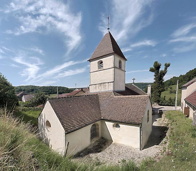 Choeur, chapelle gauche et clocher.