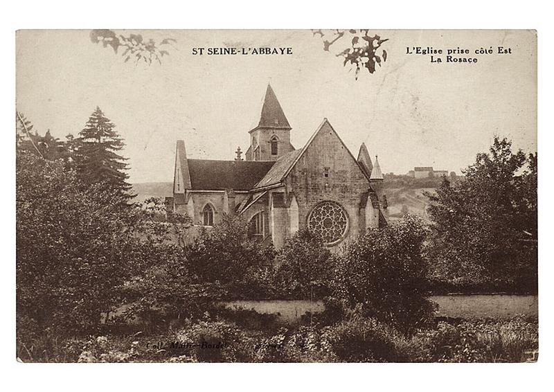 ST SEINE-L'ABBAYE - L'Eglise prise côté Est - La Rosace.