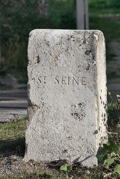 Vue d'ensemble, côté Saint-Seine.