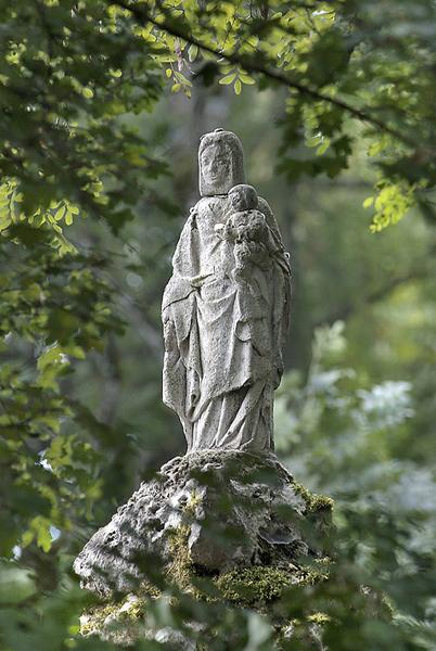 Statue : Vierge à l'Enfant