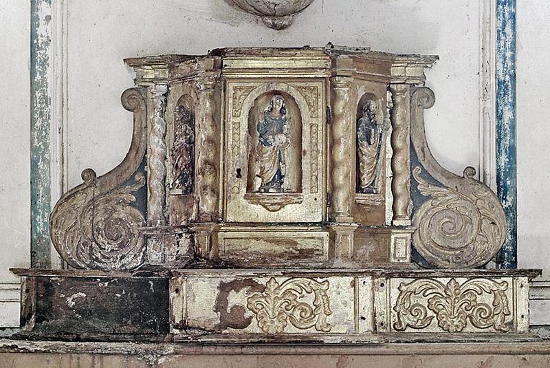 Vue d'ensemble du tabernacle.