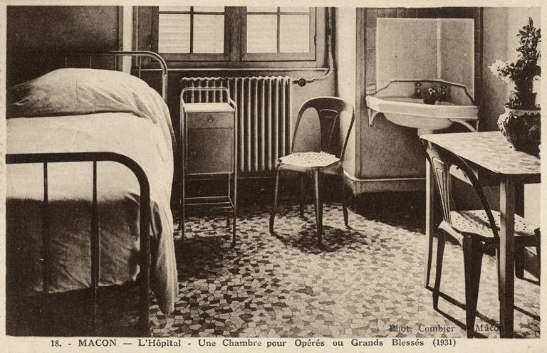 Une chambre pour opérés ou grands blessés (1931).
