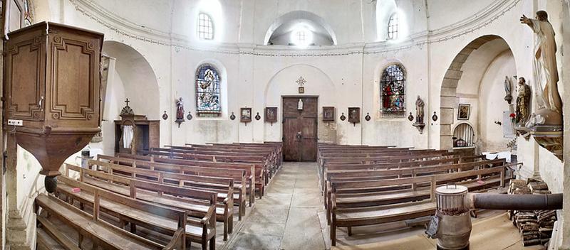 Nef, vue depuis l'entrée du choeur.