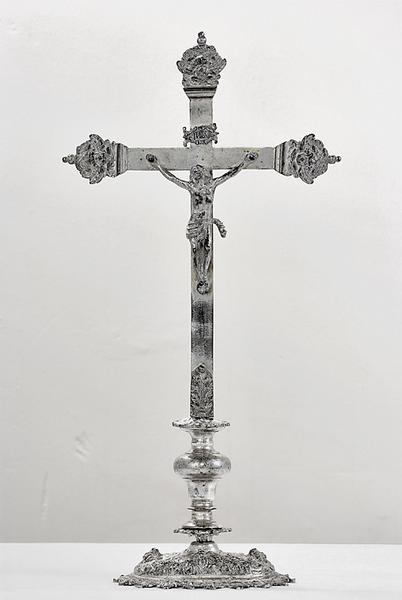 Croix d'autel