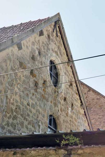 Chapelle : pignon est.