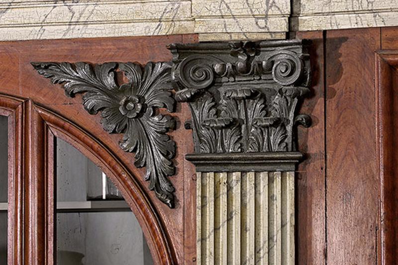 Détail d'un pilastre.