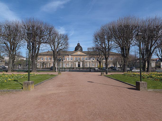 Façade principale.